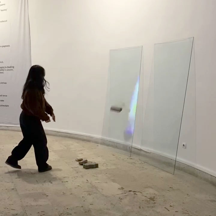 dayone glass crash01