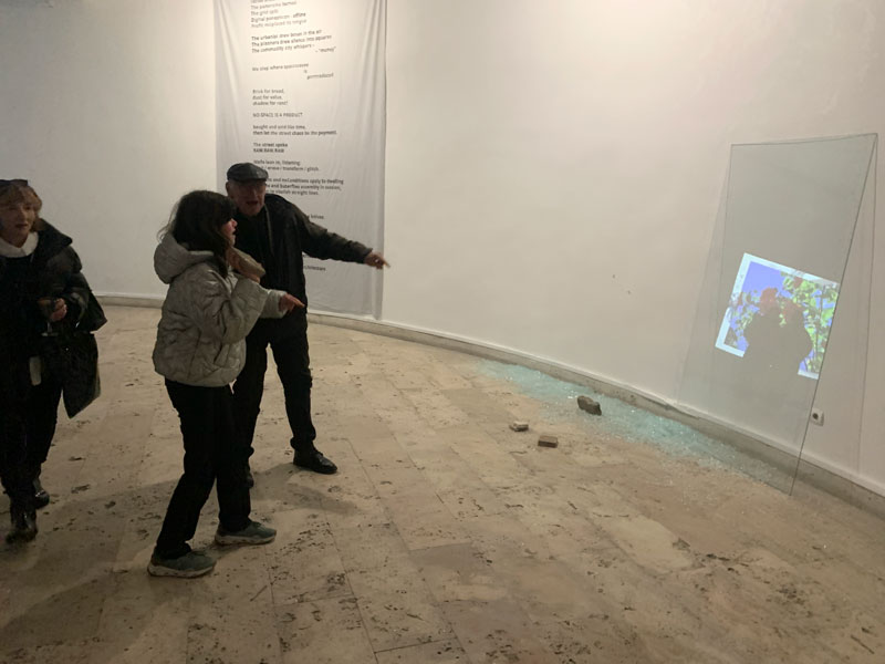 dayone glass crash03